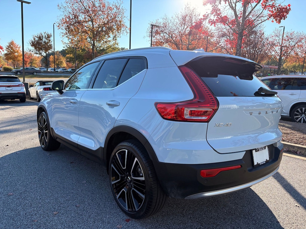 Certified 2024 Volvo XC40 B5 Ultimate B5 AWD Ultimate Bright Theme