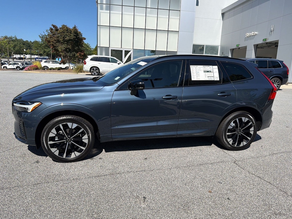 New 2026 Volvo XC60 B5 Plus SUV