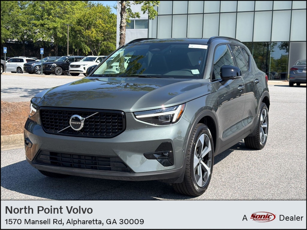 New 2026 Volvo XC40 B5 Plus SUV