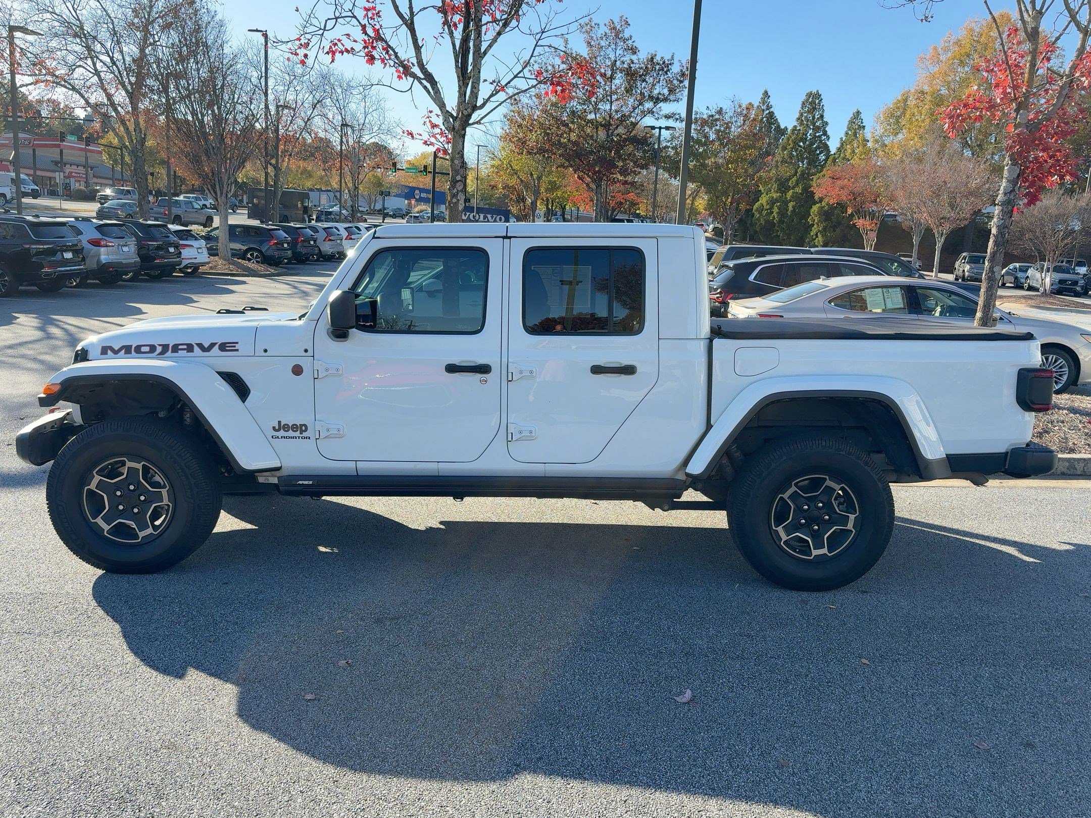 2022 Jeep Gladiator Mojave photo 2