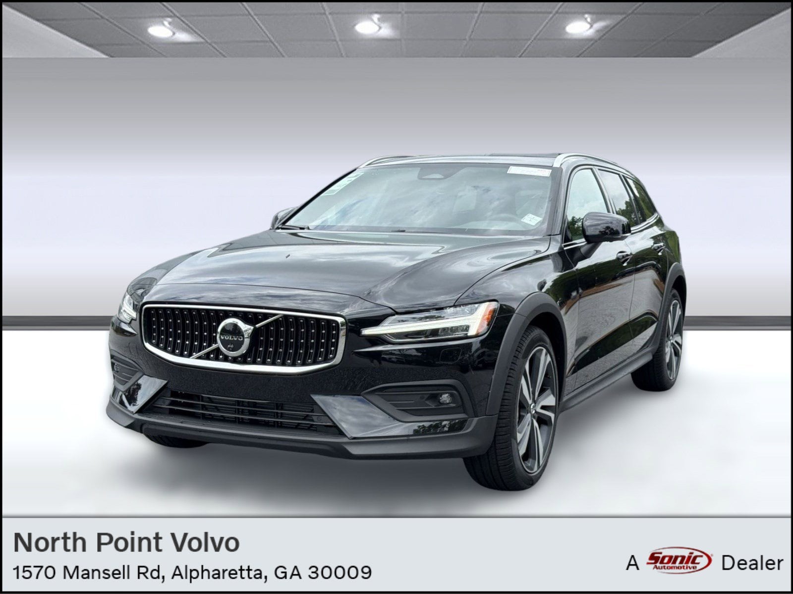 2026 Volvo V60 Cross Country B5 Plus AWD's photo