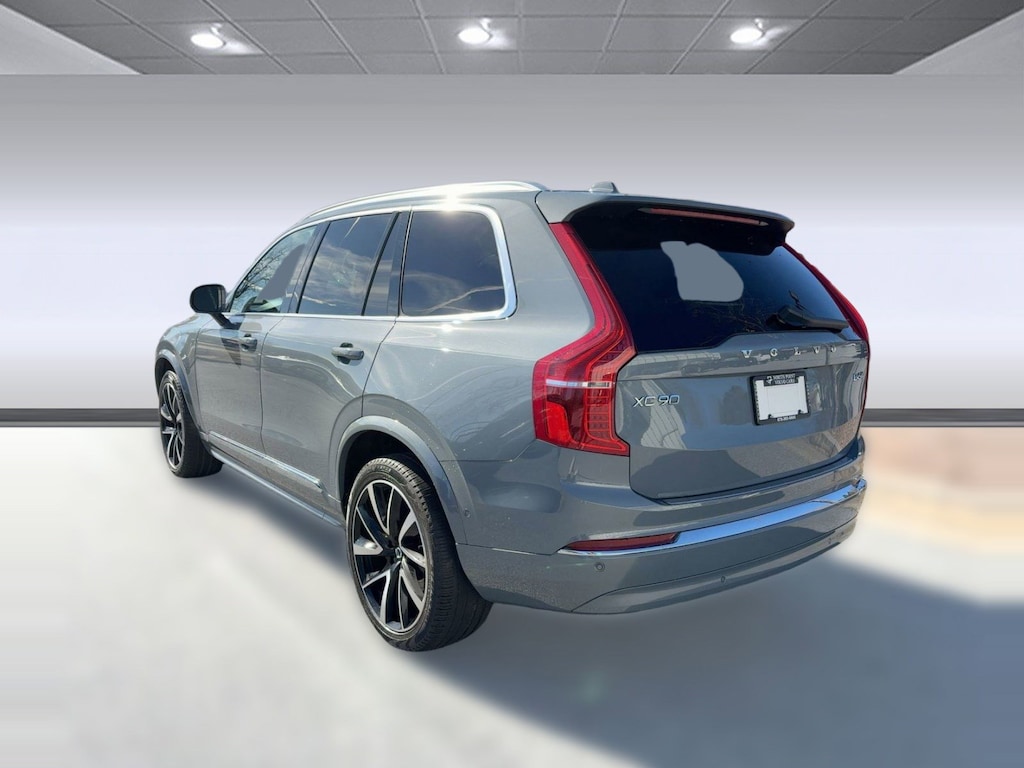 Used 2023 Volvo XC90 B6 Plus 7 Passenger B6 AWD Plus 7P