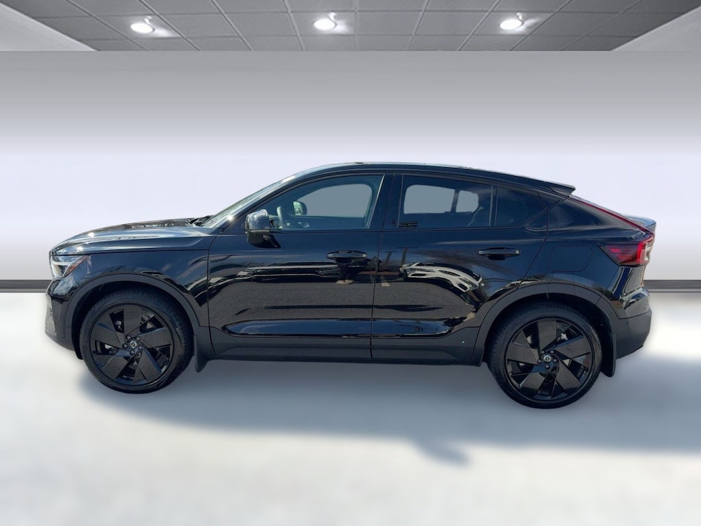 Used 2025 Volvo EC40 Ultra Black Edition