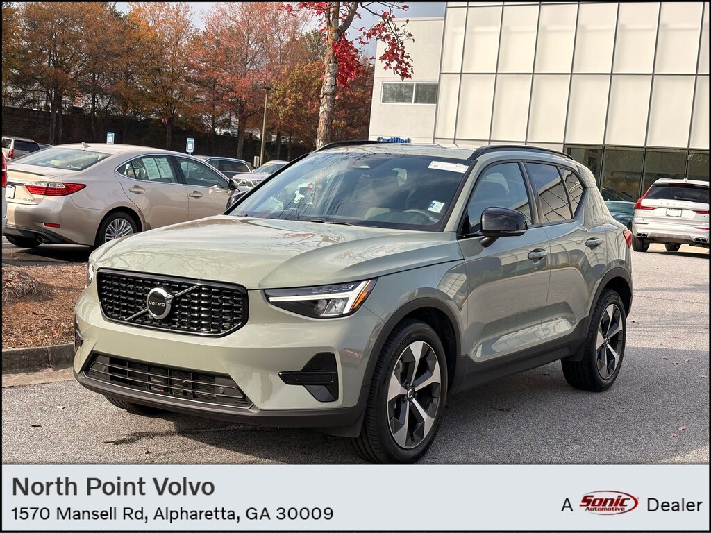 Certified 2024 Volvo XC40 B5 Core B5 AWD Core Bright Theme