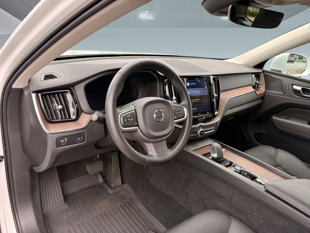 Certified 2022 Volvo XC60 B5 Momentum B5 AWD Momentum