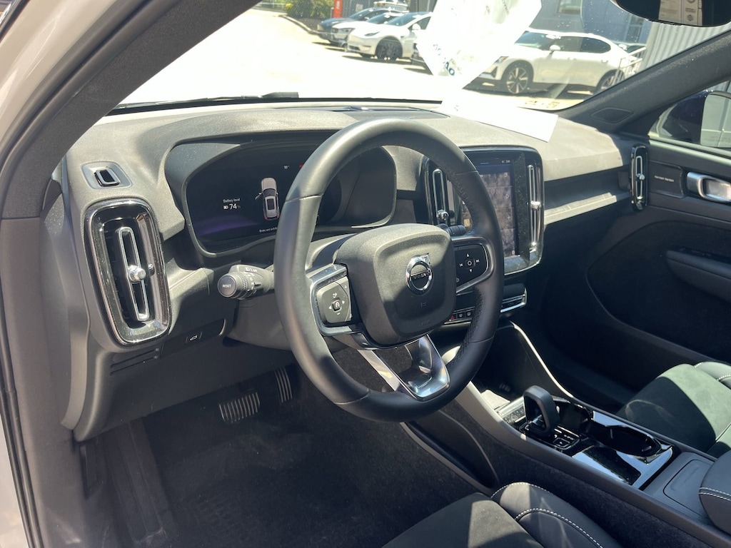 Certified 2023 Volvo XC40 Recharge Pure Electric Ultimate Twin eAWD Ultimate