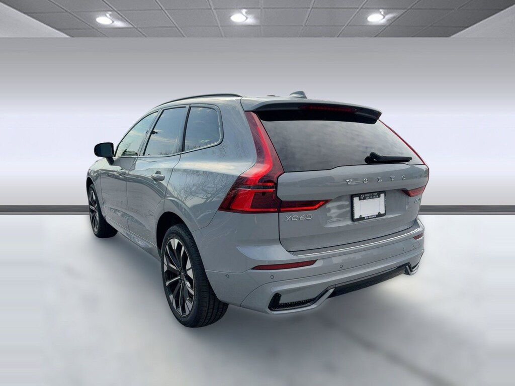 New 2026 Volvo XC60 B5 Plus SUV