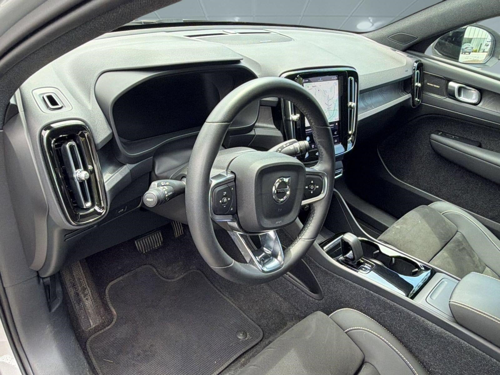 C40 Recharge Pure Electric Ultimate SUV