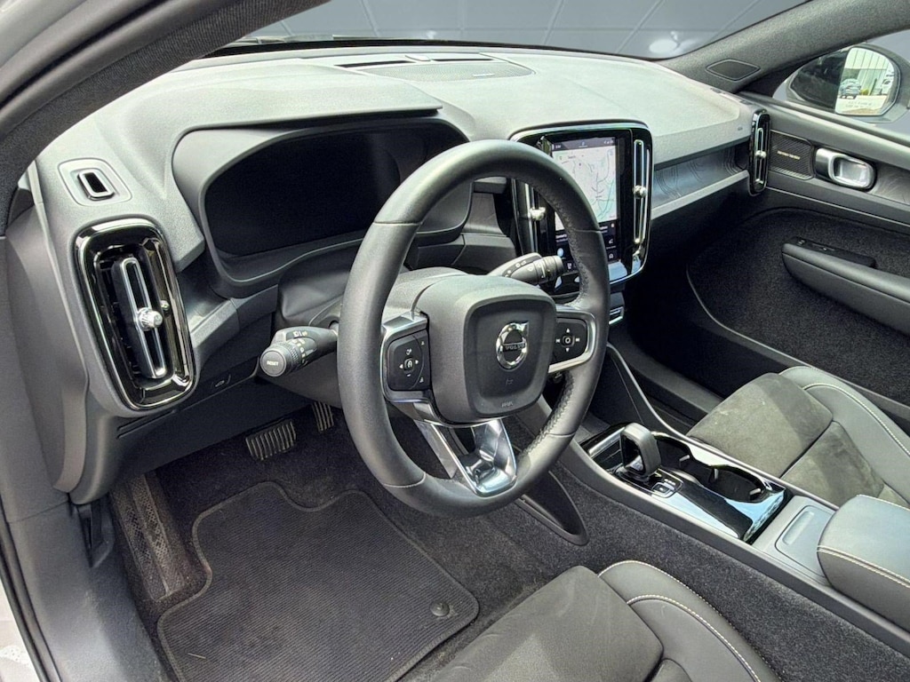 Certified 2023 Volvo C40 Recharge Pure Electric Ultimate SUV