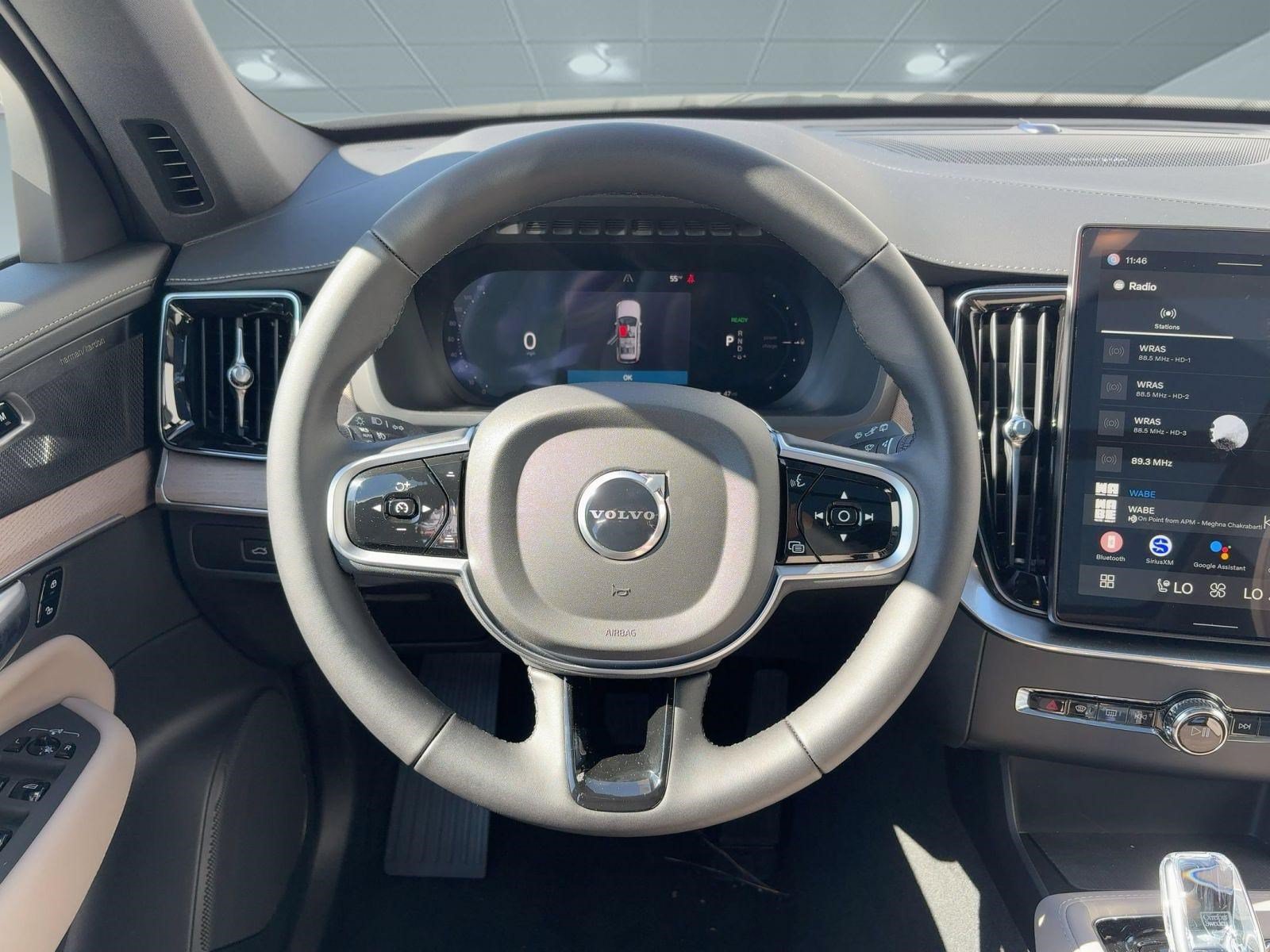 2026 Volvo XC90 Plus - Photo 11