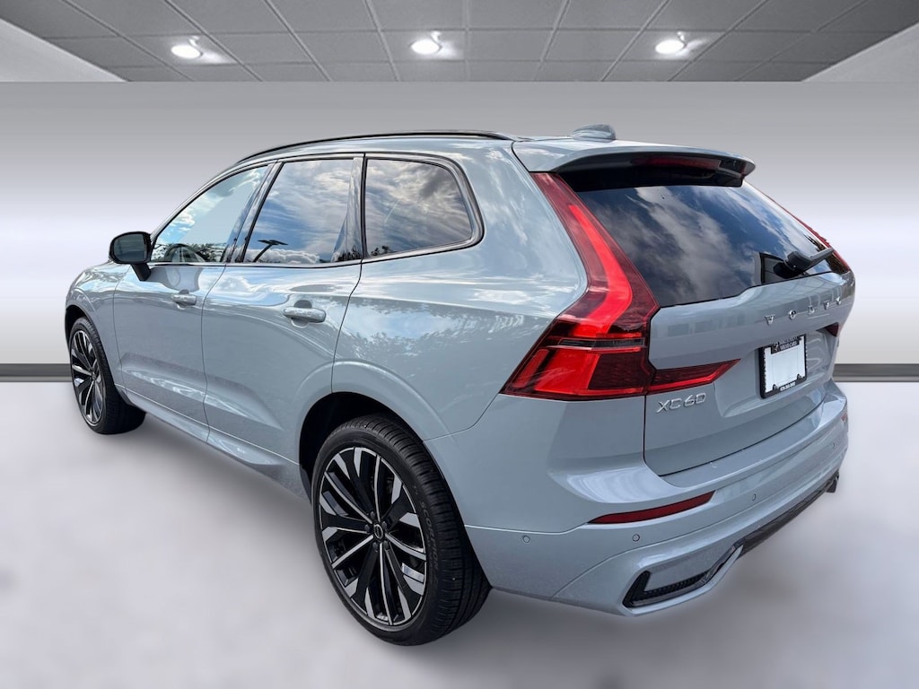 New 2026 Volvo XC60 B5 Ultra SUV