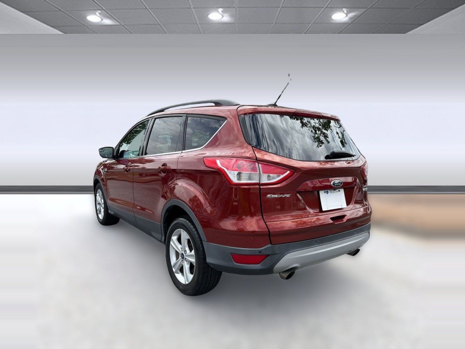 Escape SE SUV