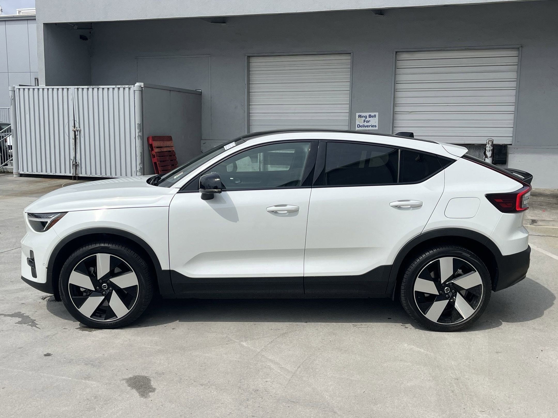 Certified 2024 Volvo C40 Plus with VIN YV4ER3GL6R2106660 for sale in Alpharetta, GA