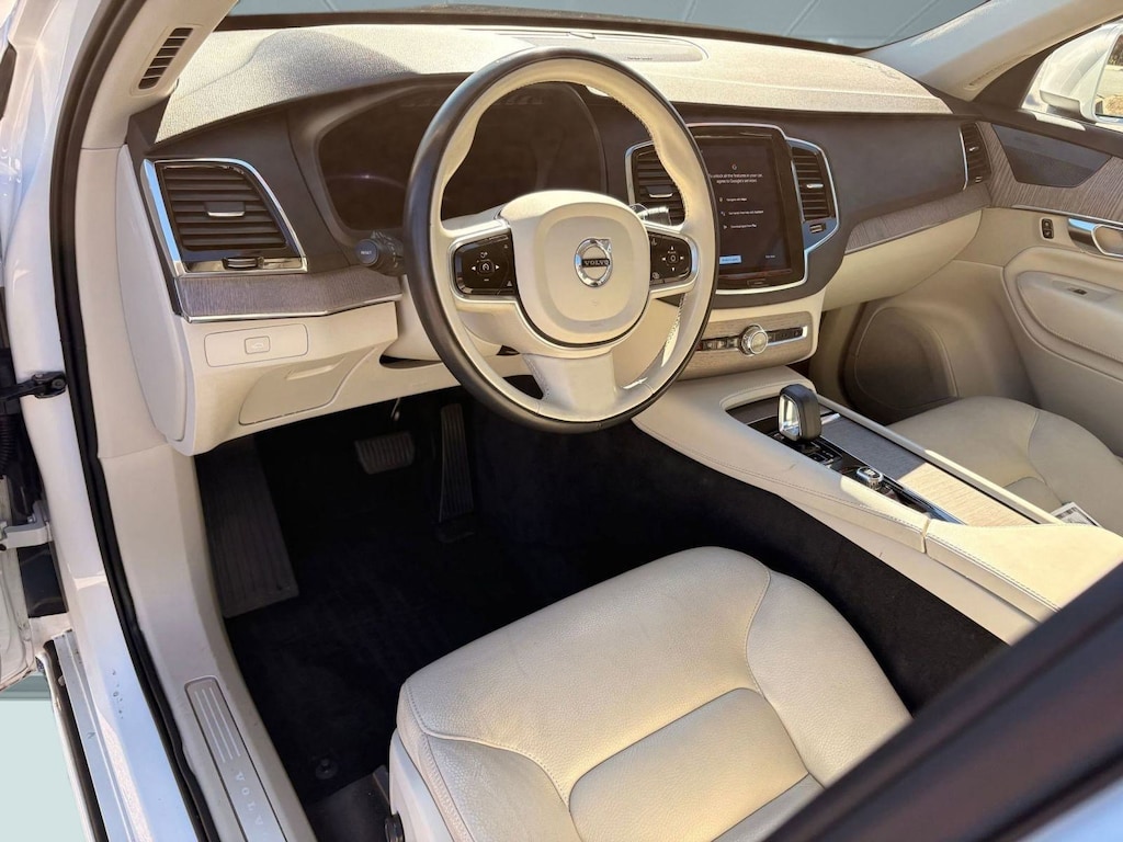 Certified 2023 Volvo XC90 B6 Plus 6 Passenger B6 AWD Plus 6P