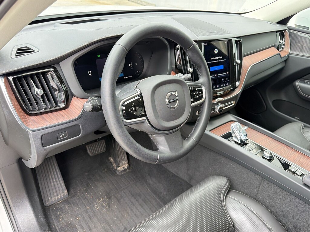Used 2023 Volvo XC60 Ultimate Bright Theme SUV