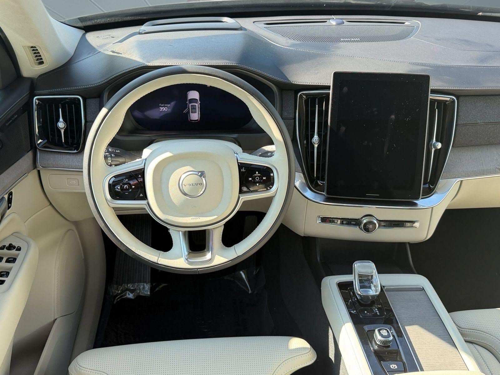 2026 Volvo XC90 Ultra - Photo 15