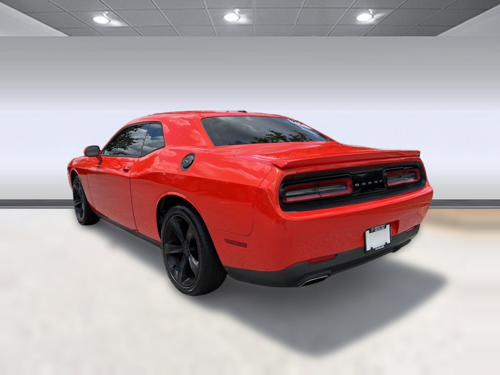 Used 2016 Dodge Challenger SXT Coupe