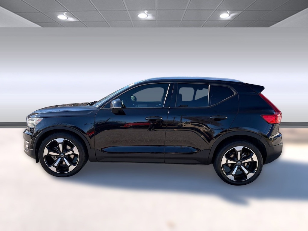 Used 2019 Volvo XC40 T5 Momentum T5 AWD Momentum