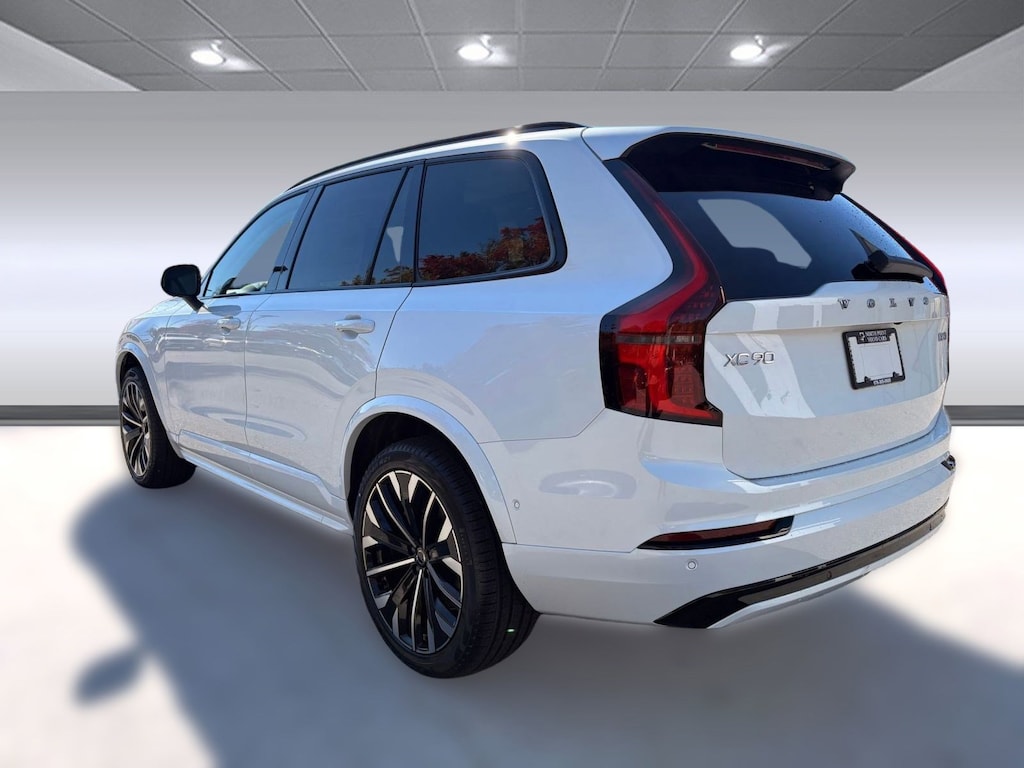 New 2026 Volvo XC90 B6 Ultra 7 Passenger SUV