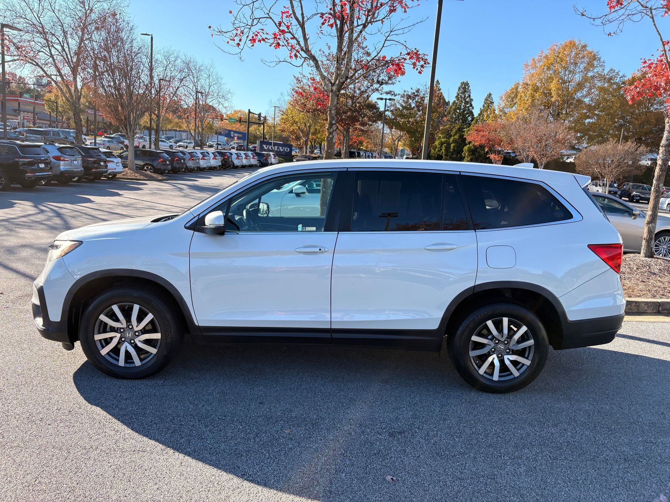 2020 Honda Pilot EX-L photo 2