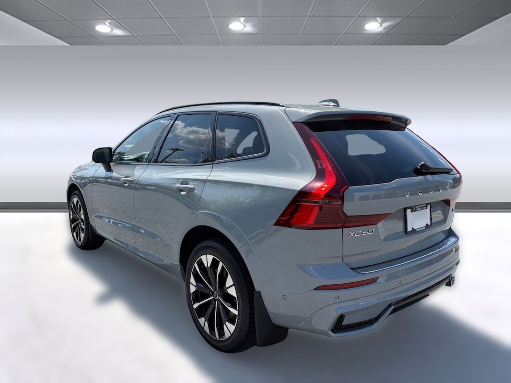 New 2026 Volvo XC60 B5 Plus SUV