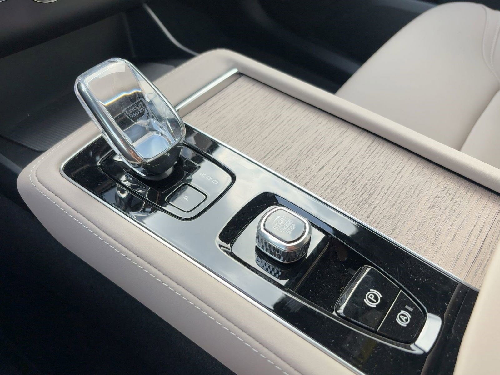 2026 Volvo XC90 Plus - Photo 18