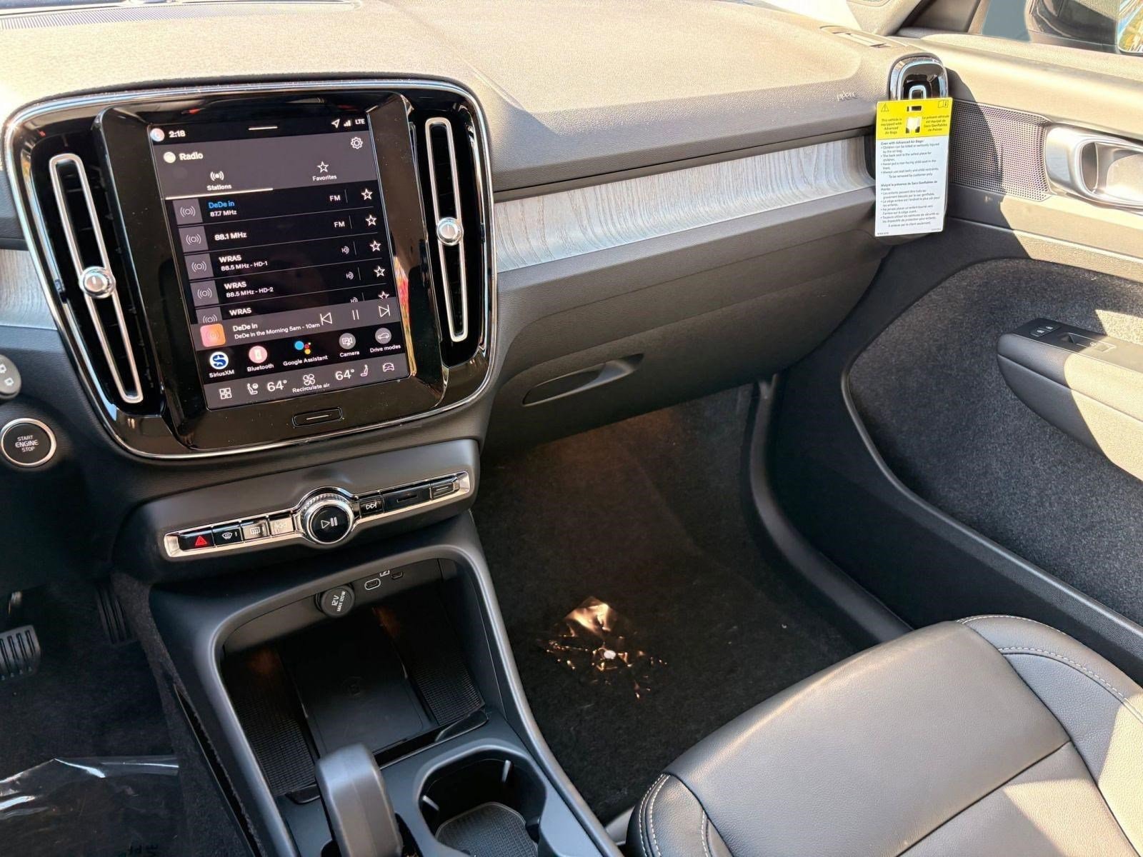2026 Volvo XC40 Core - Photo 24