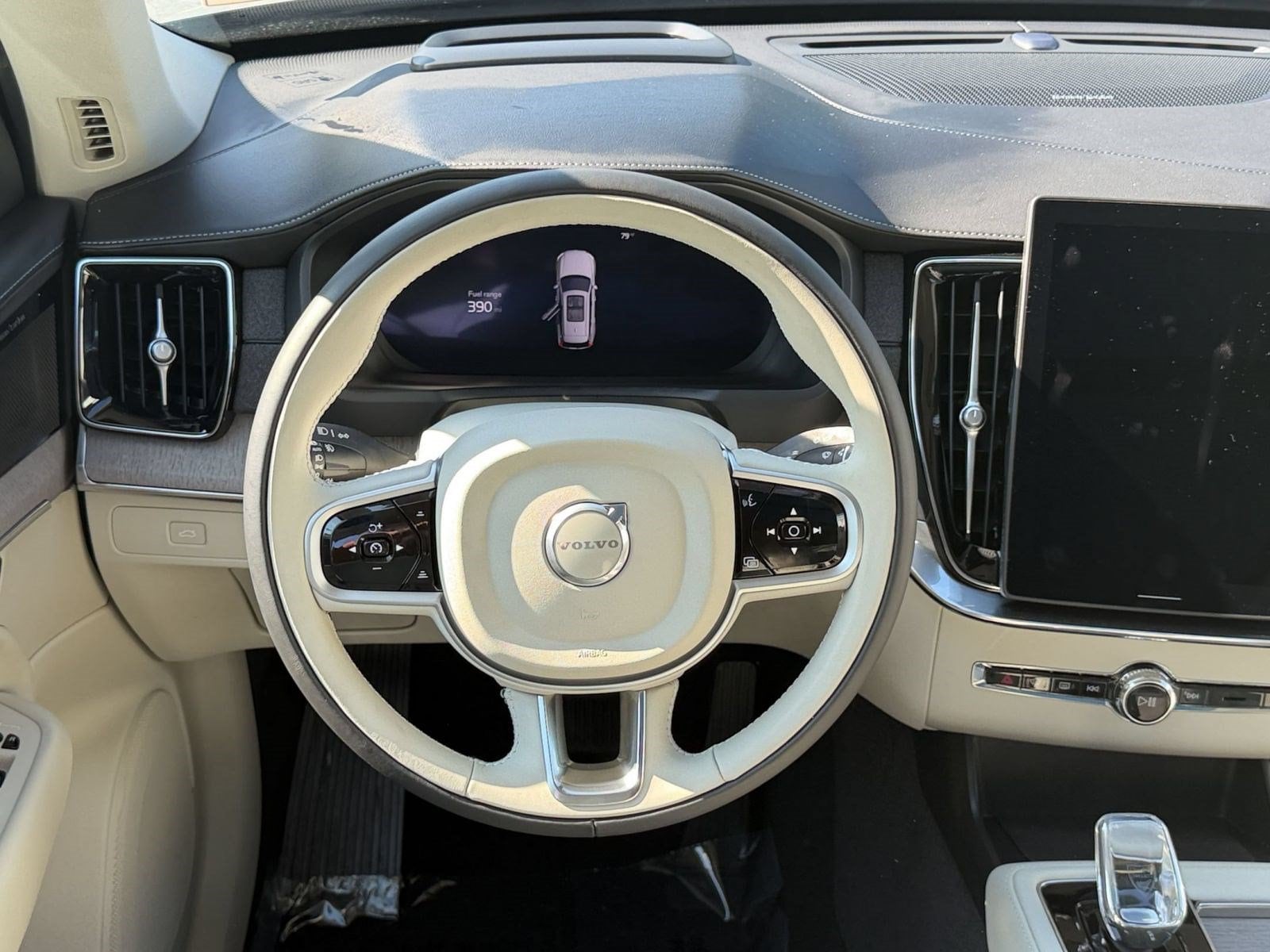 2026 Volvo XC90 Ultra - Photo 14