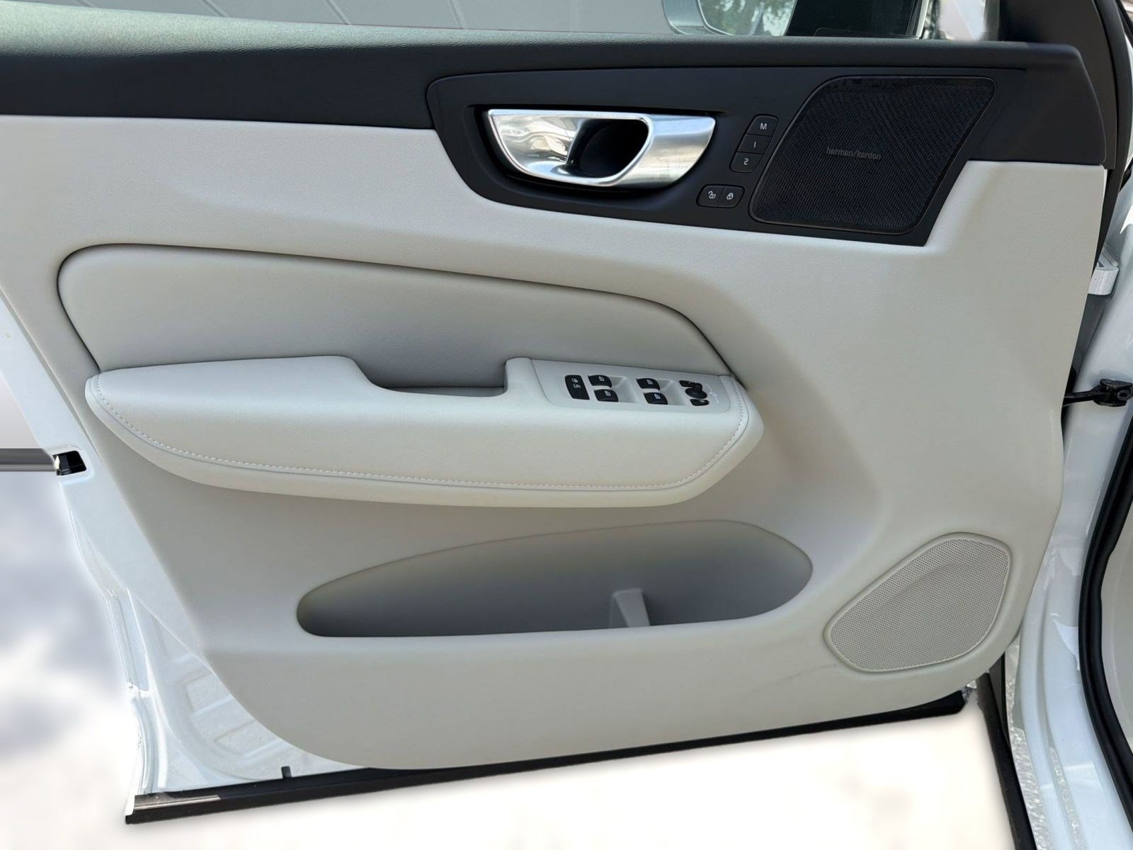 2026 Volvo XC60 Ultra - Photo 20