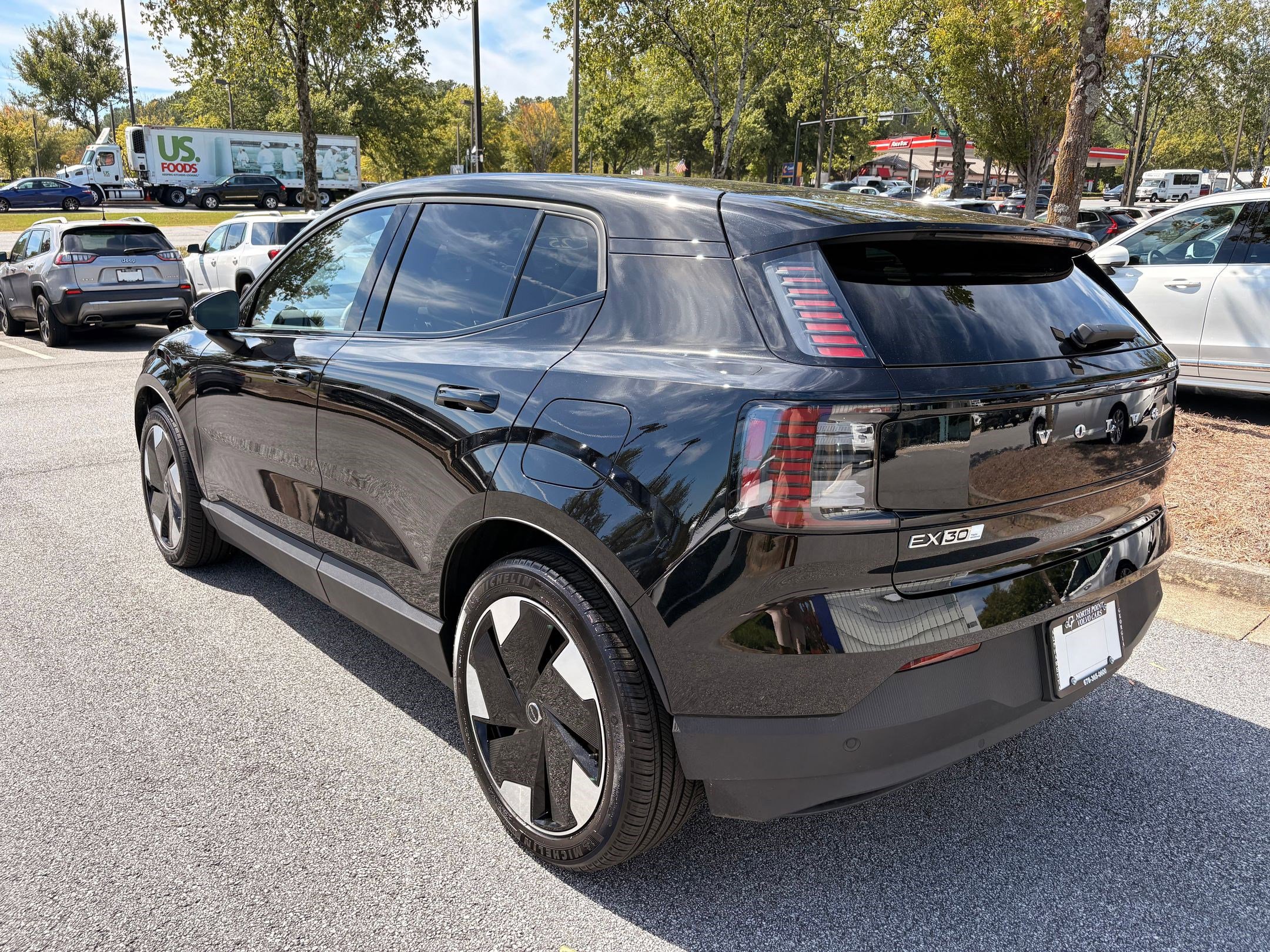 2025 Volvo EX30 Plus photo 3