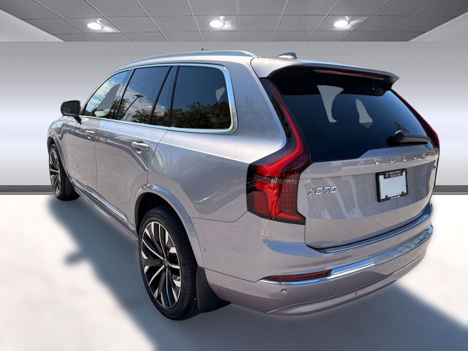 2026 Volvo XC90 Plus AWD photo 3