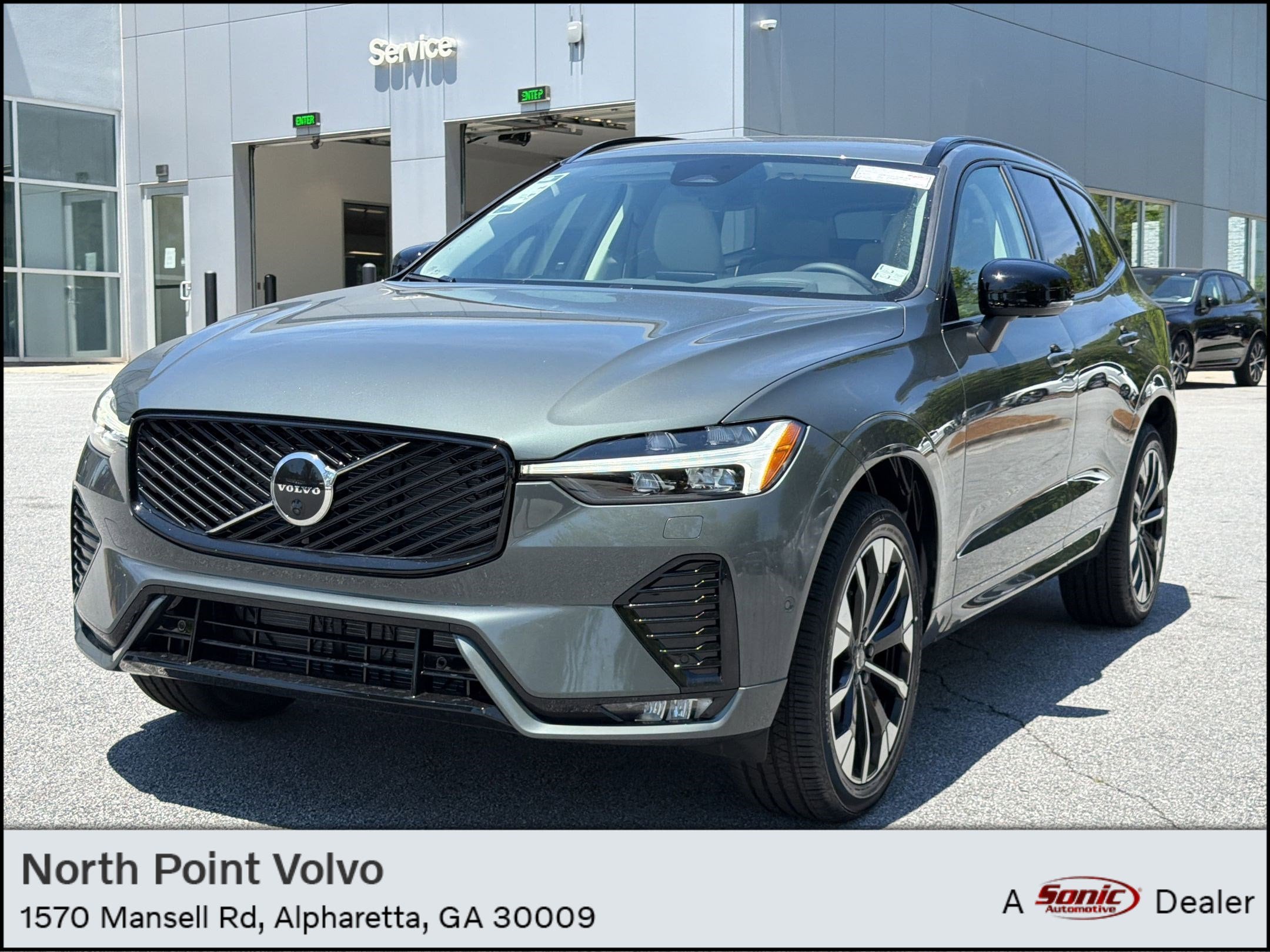 2026 Volvo XC60 B5 Ultra Dark AWD's photo