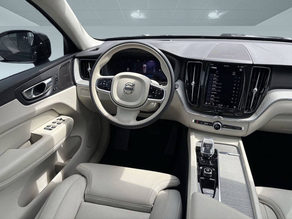 Certified 2025 Volvo XC60 Recharge Plug-In Hybrid T8 Ultra T8 AWD Ultra