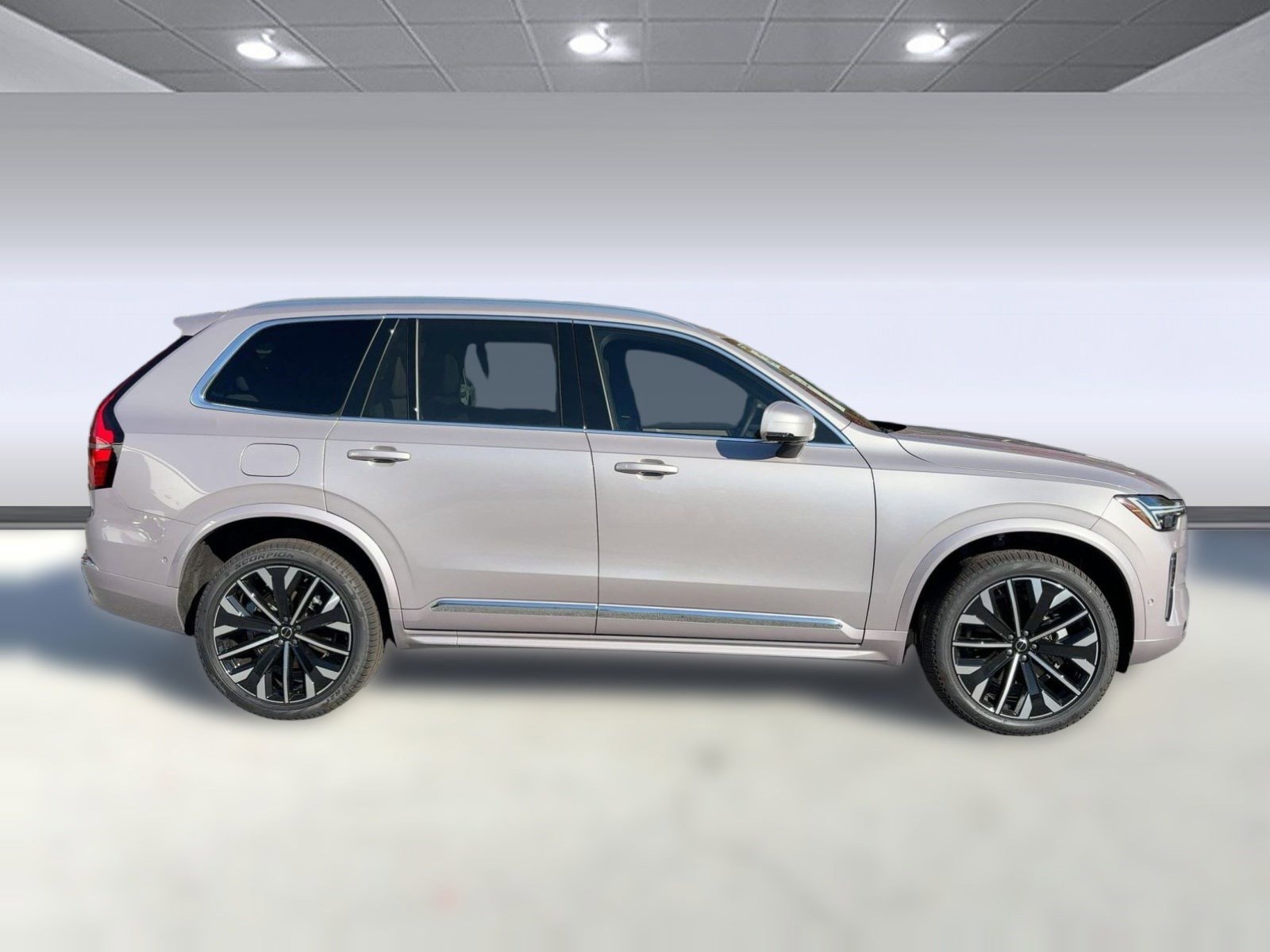 2026 Volvo XC90 Plus - Photo 8