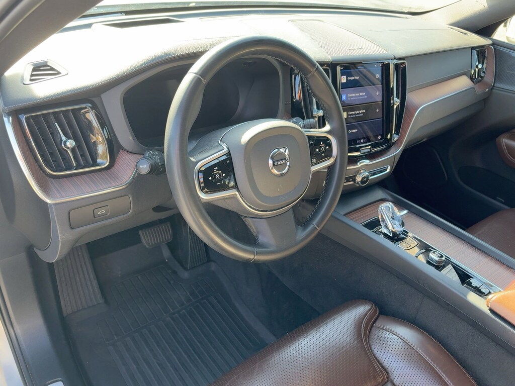 Used 2023 Volvo XC60 B5 Ultimate B5 FWD Ultimate Bright Theme