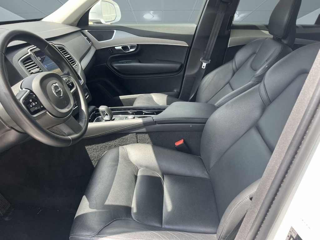Certified 2024 Volvo XC90 B5 Core 7 Passenger B5 AWD Core Bright Theme 7P