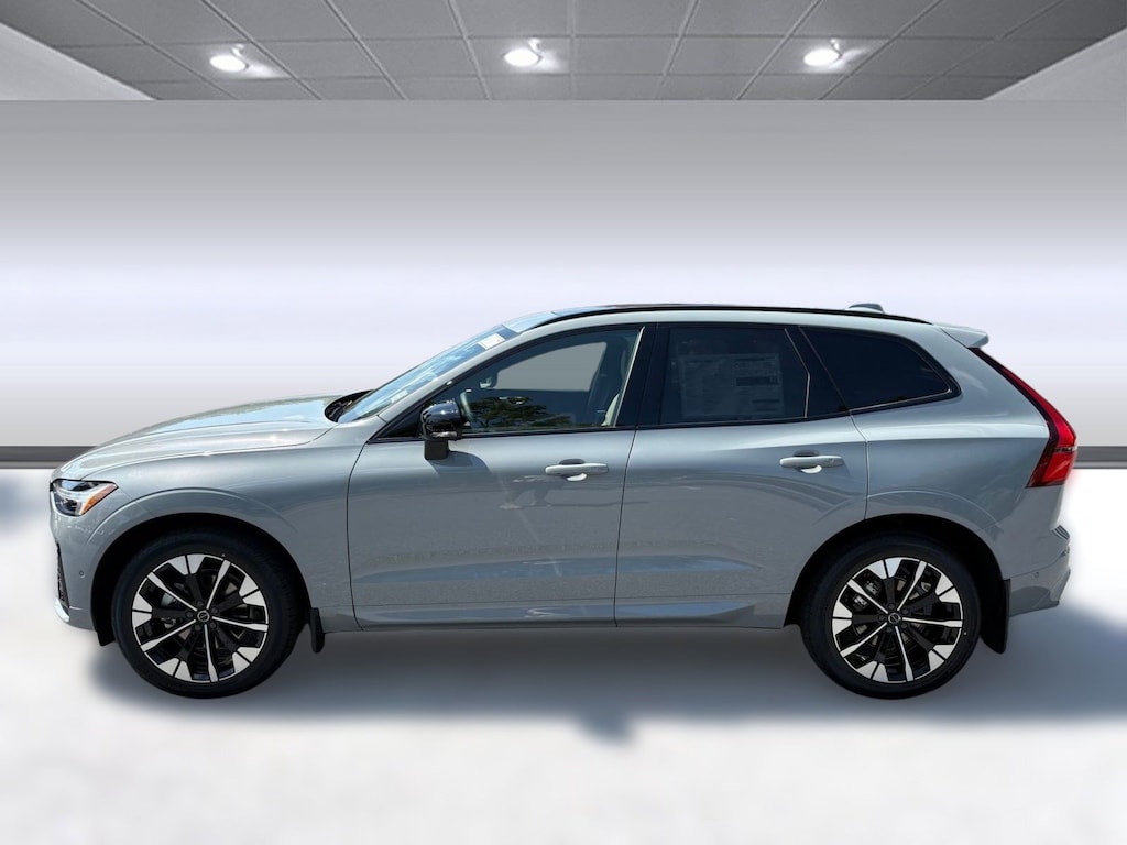 New 2026 Volvo XC60 B5 Plus SUV