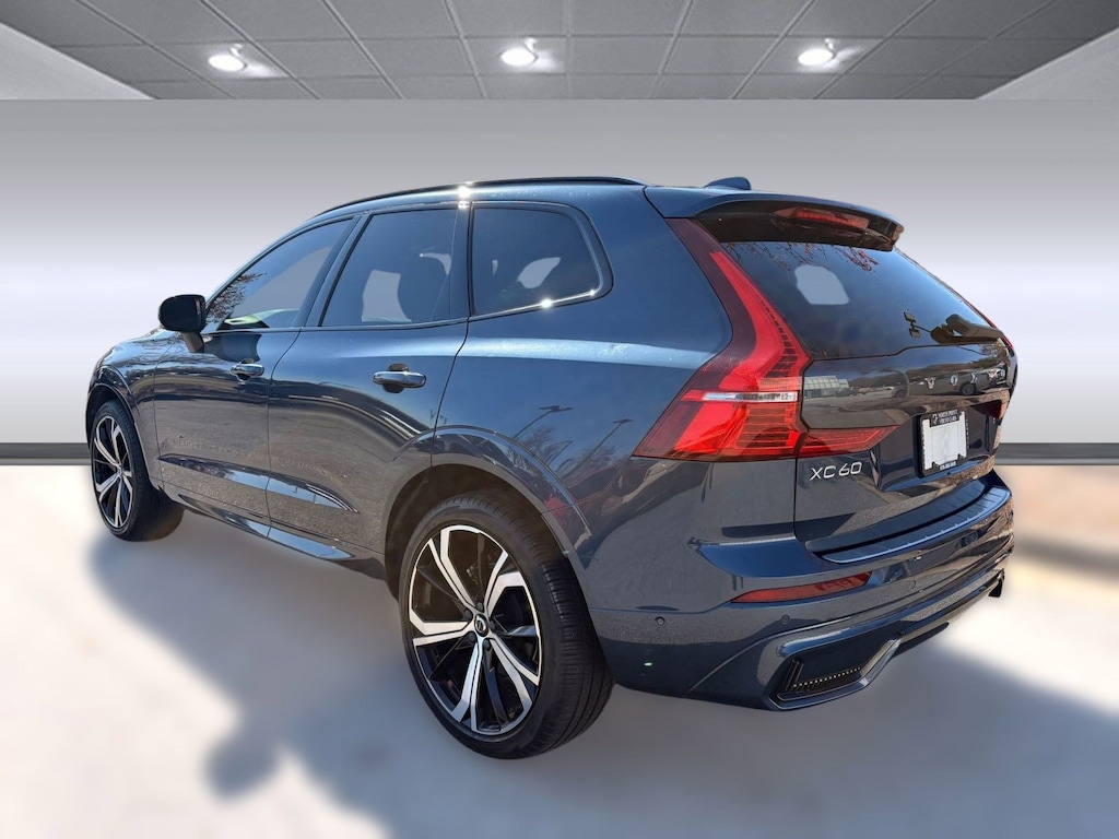 Certified 2023 Volvo XC60 B5 Ultimate B5 FWD Ultimate Dark Theme