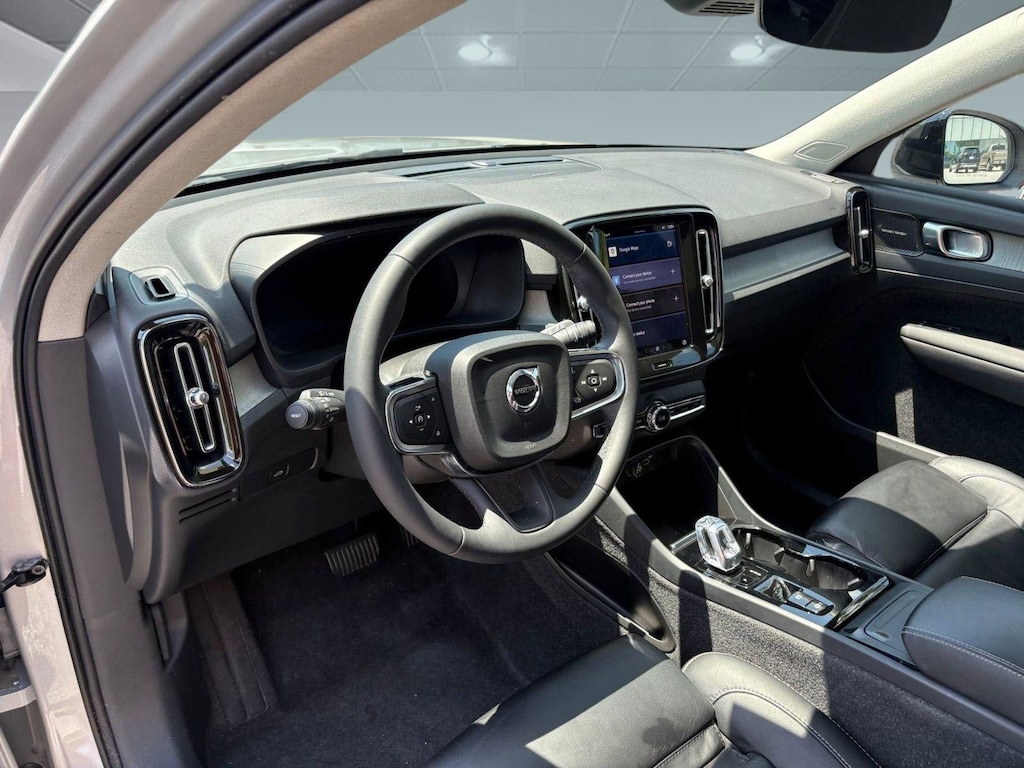 Certified 2023 Volvo XC40 B5 Ultimate B5 AWD Ultimate Dark Theme