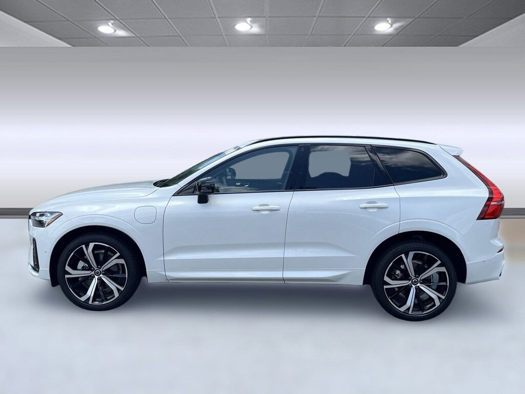 Certified 2025 Volvo XC60 Recharge Plug-In Hybrid T8 Ultra SUV