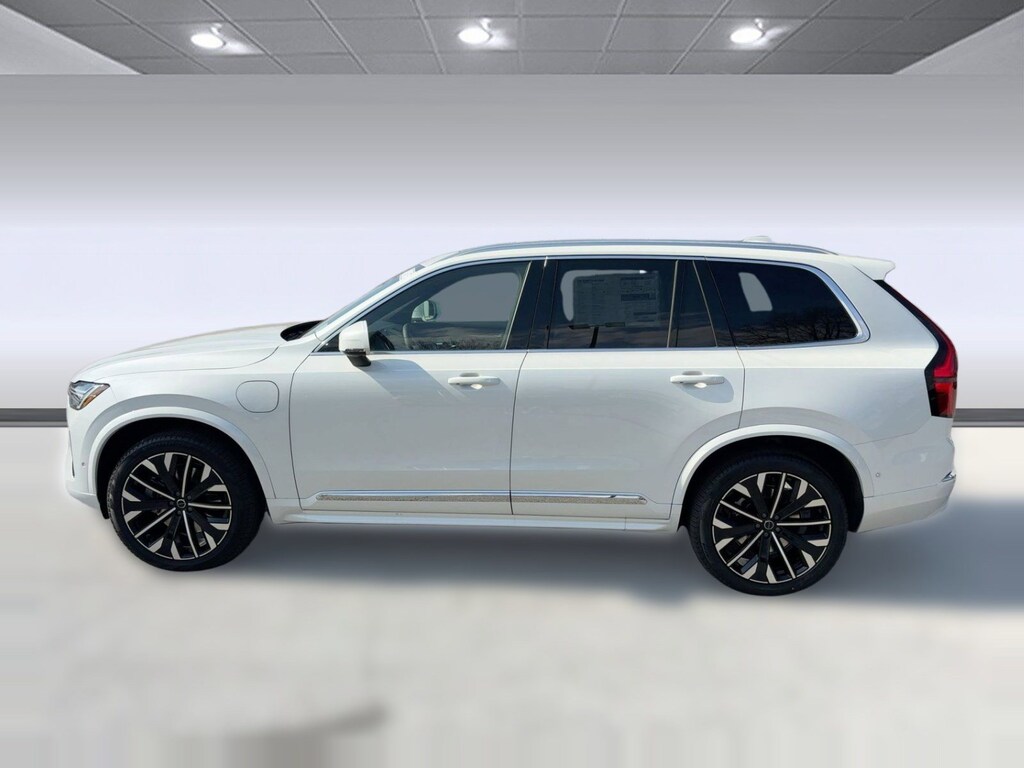 New 2026 Volvo XC90 plug-in hybrid T8 Plus 7-Seater SUV