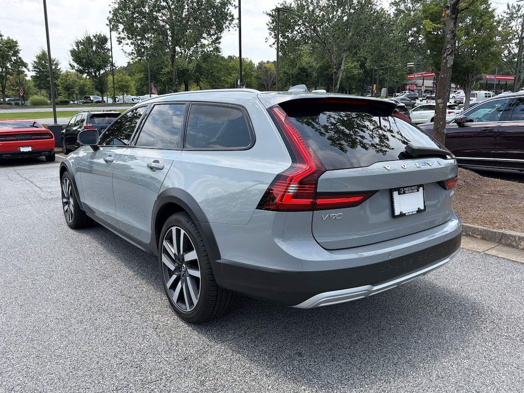 Certified 2025 Volvo V90 Cross Country B6 Ultra Wagon