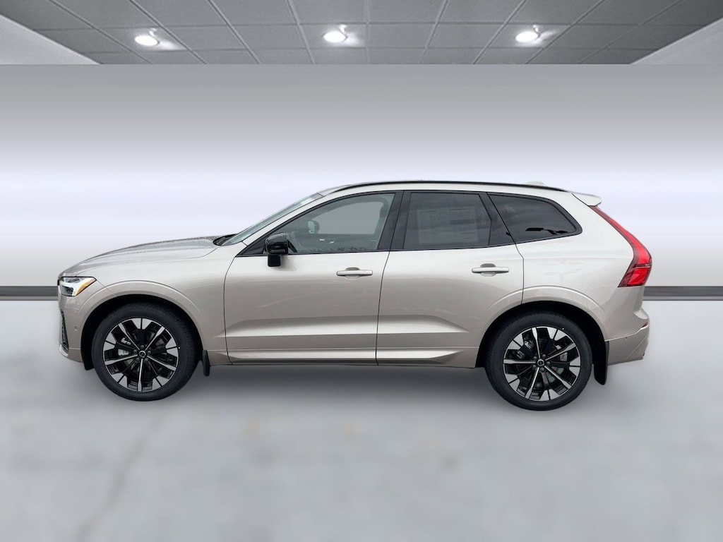 New 2026 Volvo XC60 B5 Plus SUV
