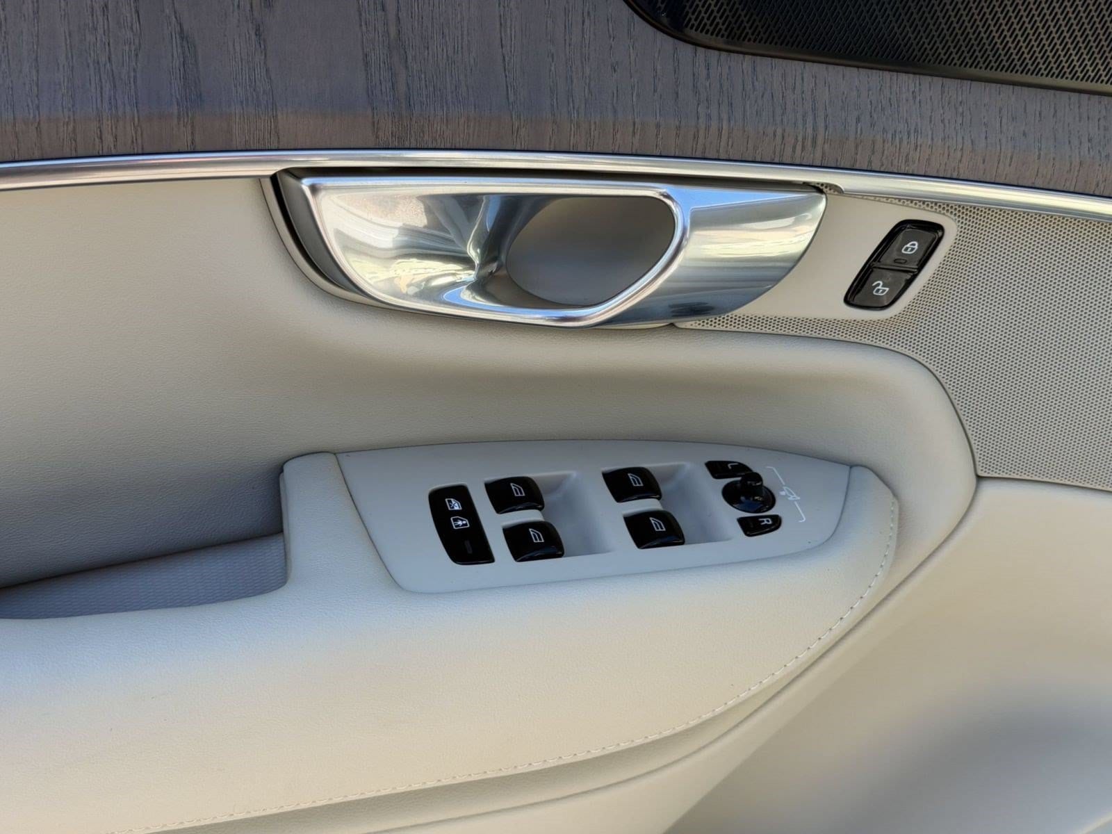 2026 Volvo XC90 Ultra - Photo 26
