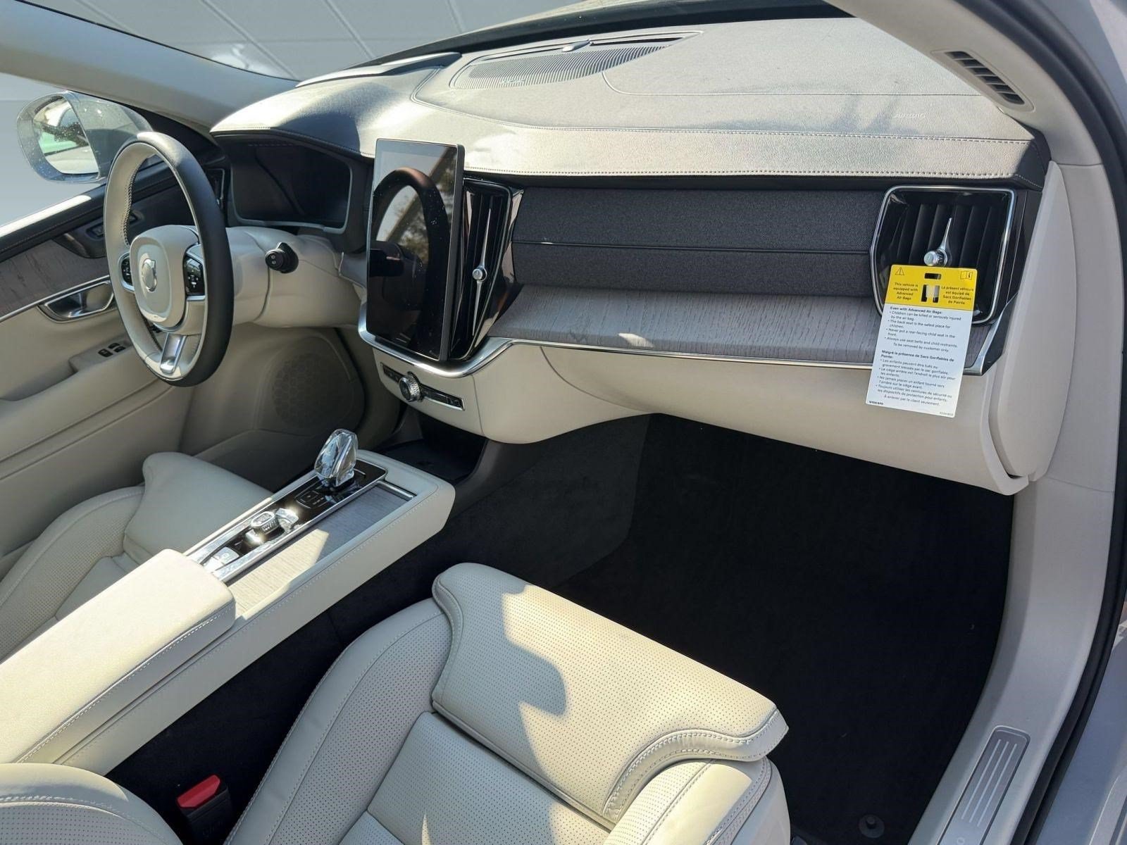 2026 Volvo XC90 Ultra - Photo 28