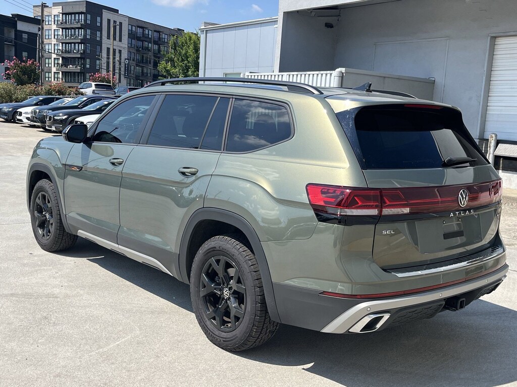 Used 2024 Volkswagen Atlas 2.0T Peak Edition SEL 2.0T Peak Edition SEL 4MOTION