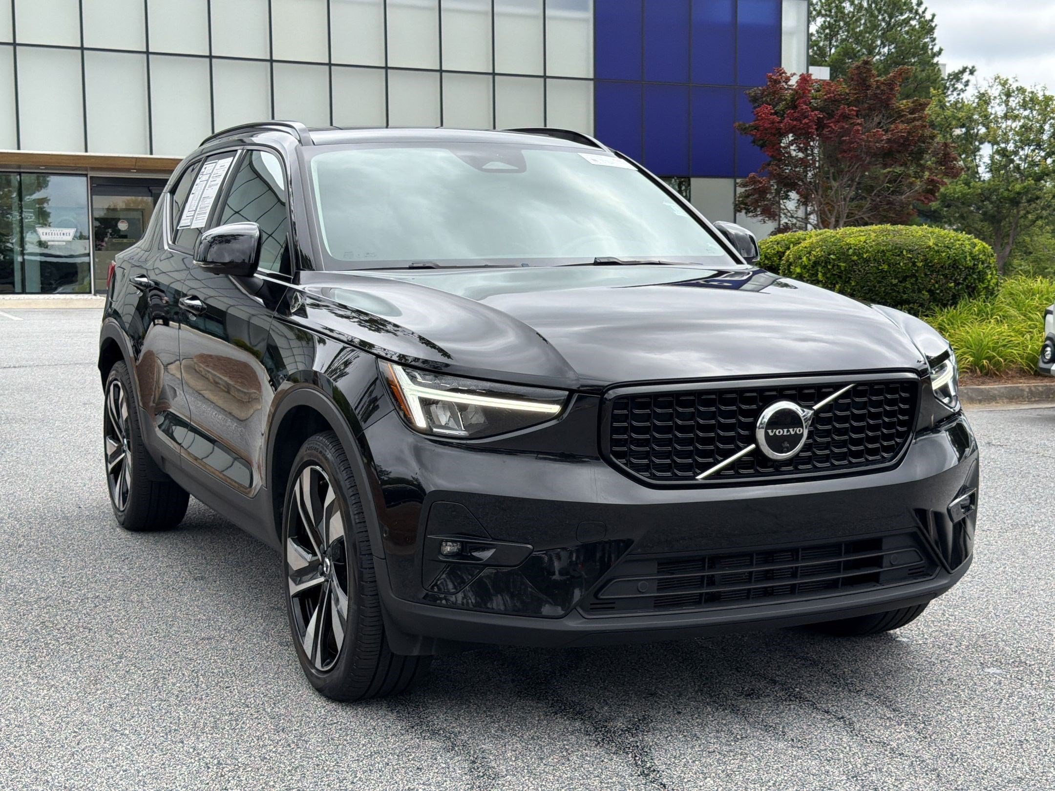 XC40 B5 Plus SUV