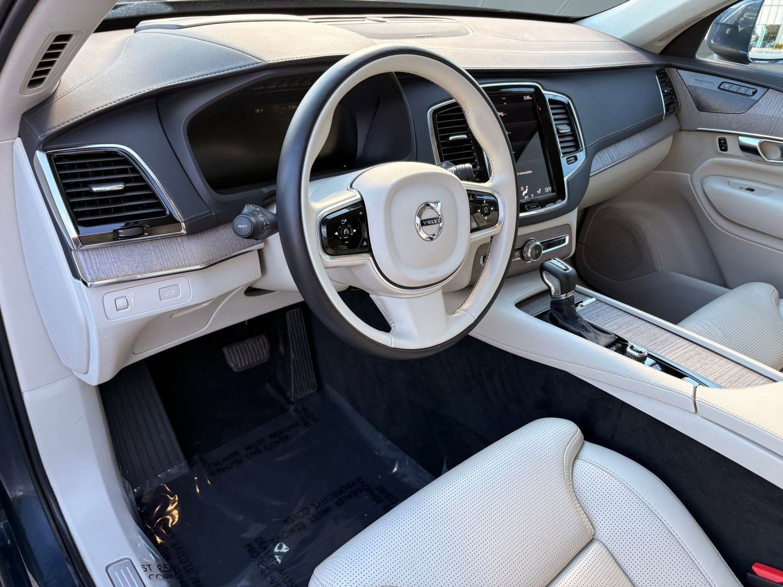 2022 Volvo XC90 T6 AWD Inscription photo 3