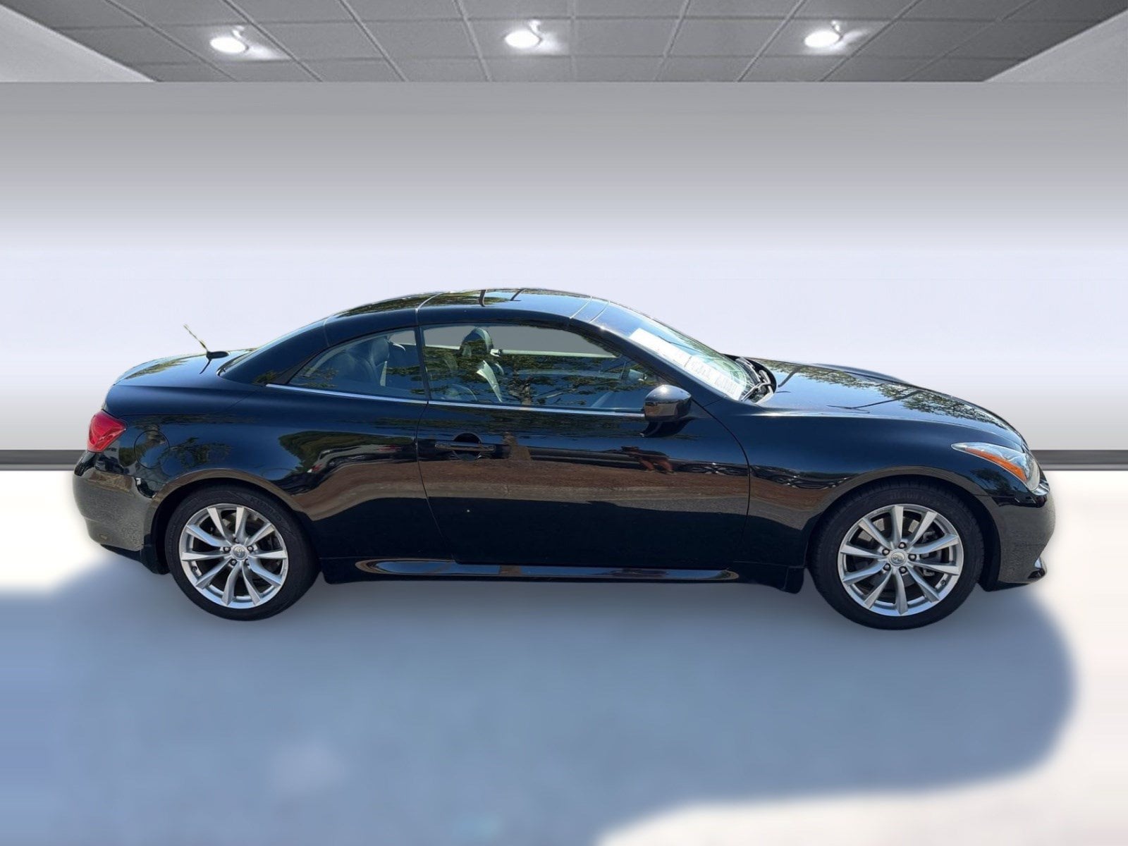 2013 INFINITI G37 Convertible Convertible