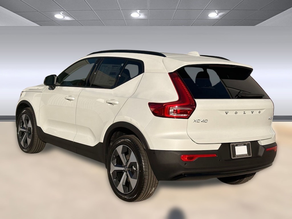 New 2026 Volvo XC40 B5 Plus SUV